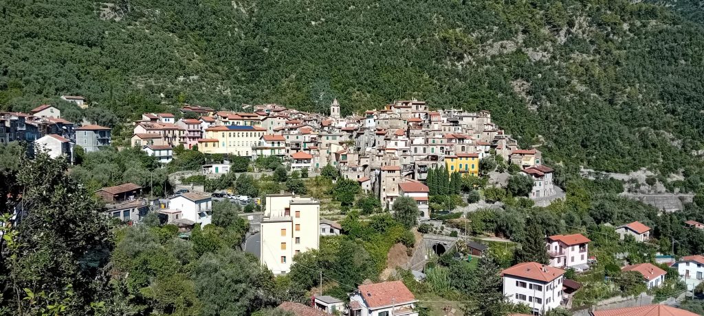 Il borgo di Airole